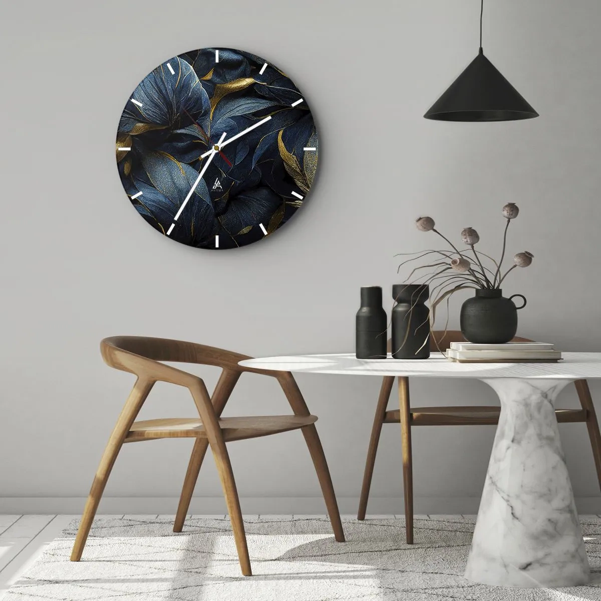 Wanduhr - Glasuhr - Dunkle Blüten mit zartem Golddekor auf den Blütenblättern - 30x30cm - Mit Gold gefüttert - Moderne Wanddekoration für Wohnzimmer, Küche und Schlafzimmer ARTTOR