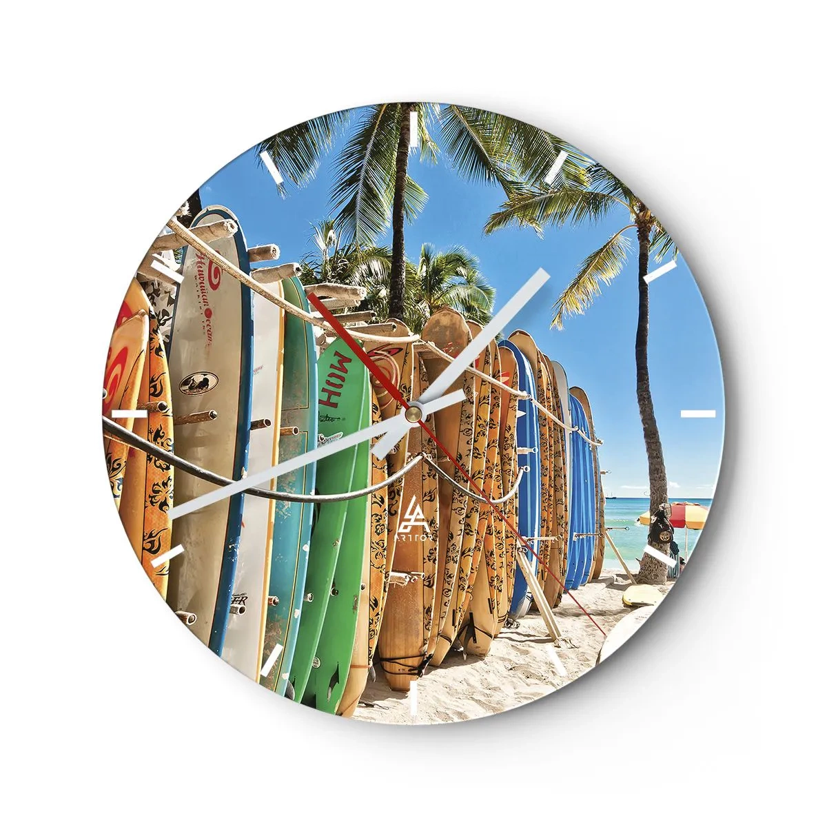 Wanduhr - Glasuhr - Bunte Surfbretter vor der Kulisse eines Strandes und Palmen - 30x30cm - Sonniger Spaß - Moderne Wanddekoration für Wohnzimmer, Küche und Schlafzimmer ARTTOR