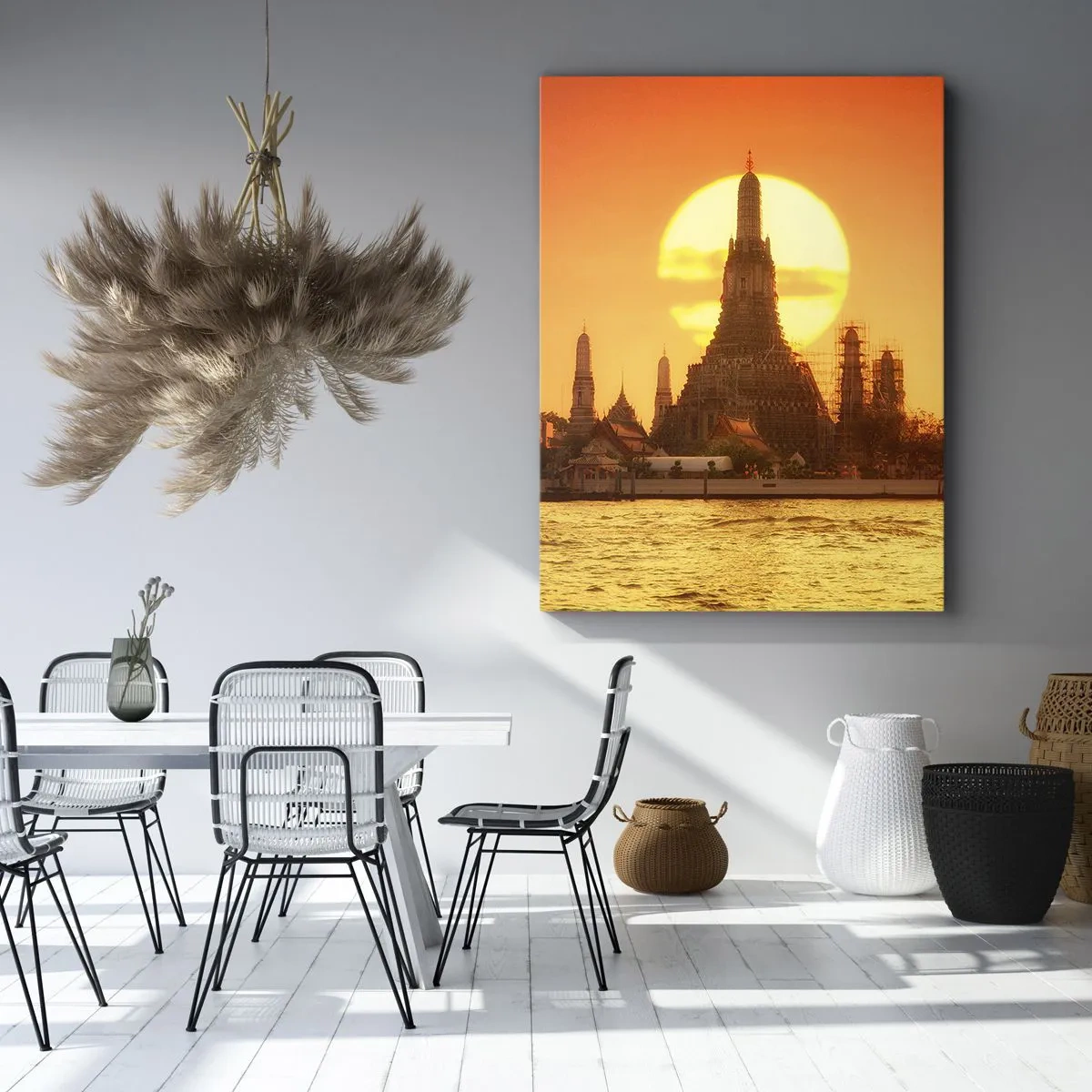 Bild auf Leinwand - Leinwandbild - Sonnenuntergang über dem Tempel mit Spiegelbild im Wasser - 50x70cm - Der Sonne entgegen, immer der Sonne entgegen - Moderne Wanddekoration für Wohnzimmer und Schlafzimmer ARTTOR