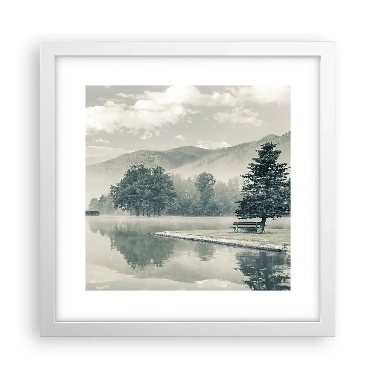 Poster in einem weißen Rahmen - Der See schläft noch - 30x30 cm