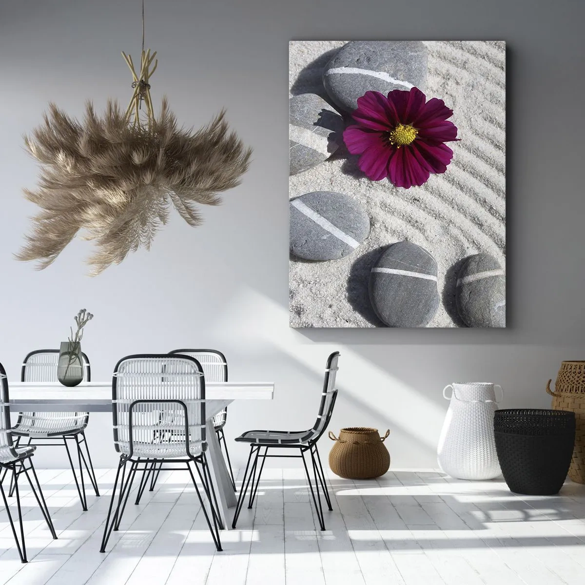 Bild auf Leinwand - Leinwandbild - Steine und eine rosa Blume auf dem Sand im Zen-Stil - 50x70cm - Energie und Ruhe des Zauberkreises der Natur - Moderne Wanddekoration für Wohnzimmer und Schlafzimmer ARTTOR