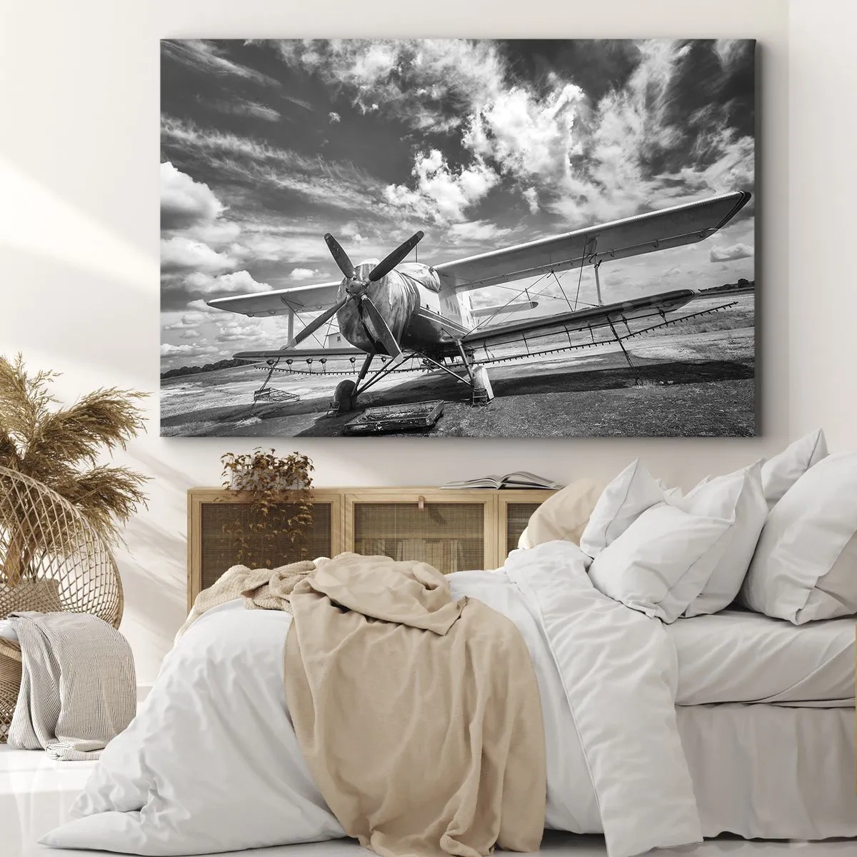 Bild auf Leinwand - Leinwandbild - Ein altes Flugzeug auf dem Flughafen in Schwarz und Weiß - 100x70cm - Ich kann es kaum erwarten! - Moderne Wanddekoration für Wohnzimmer und Schlafzimmer ARTTOR