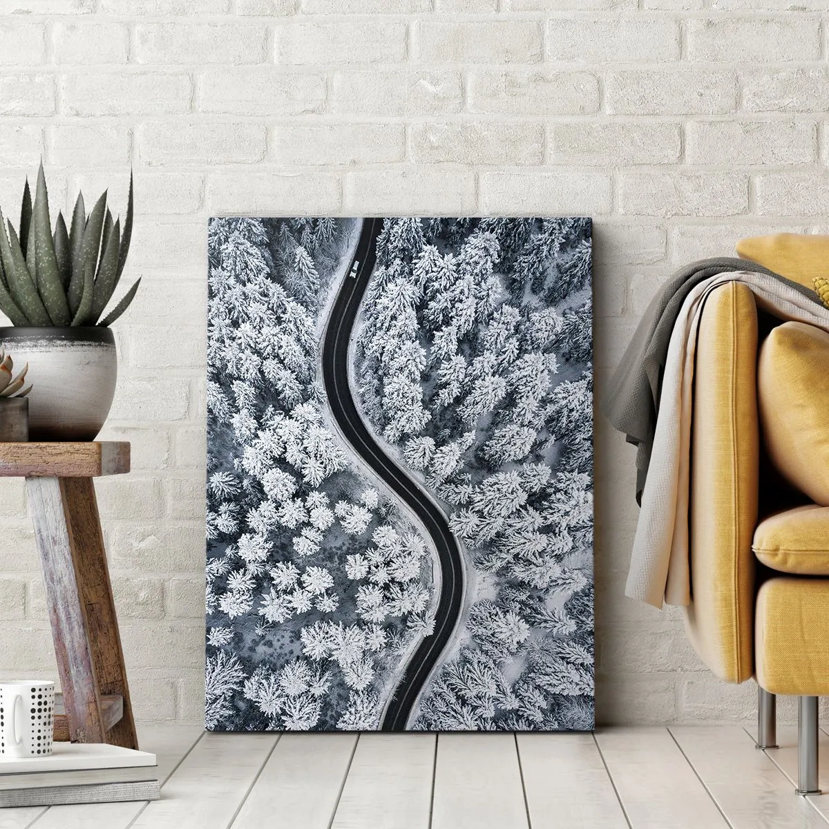 Bild auf Leinwand - Leinwandbild - Durch den Winterwald - 65x120 cm