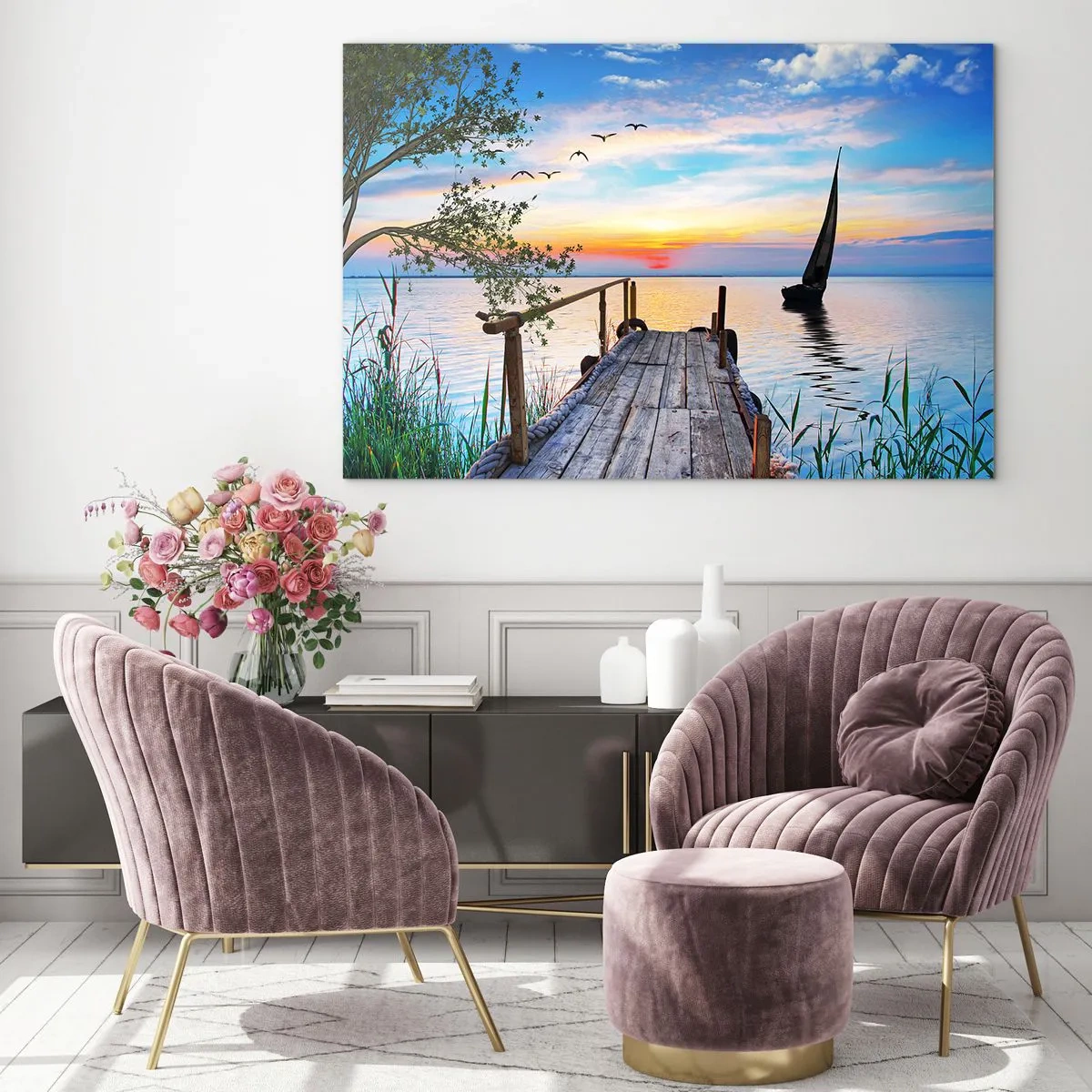 Glasbild - Bild auf glas - Ein Steg am See bei Sonnenuntergang mit einem Segelboot im Hintergrund - 70x50cm - Guten Abend - Moderne Wanddekoration für Wohnzimmer und Schlafzimmer ARTTOR