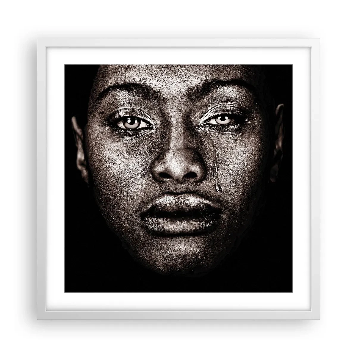 Poster in einem weißen Rahmen - Eine Träne - 50x50 cm