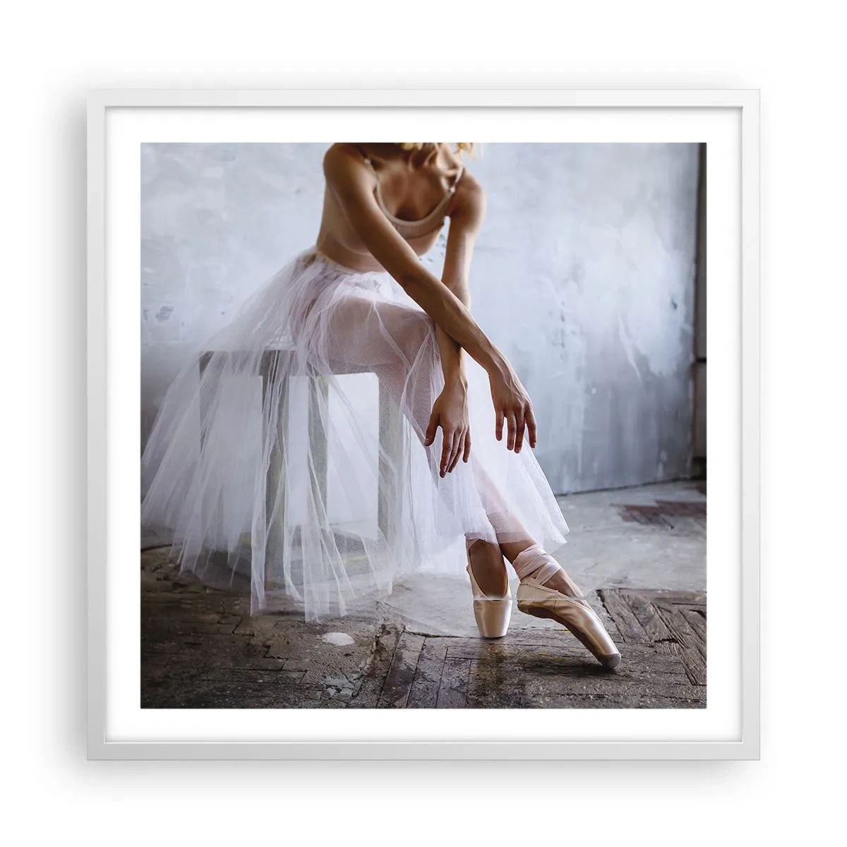 Poster in einem weißen Rahmen - Bevor die Rampe leuchtet - 60x60 cm