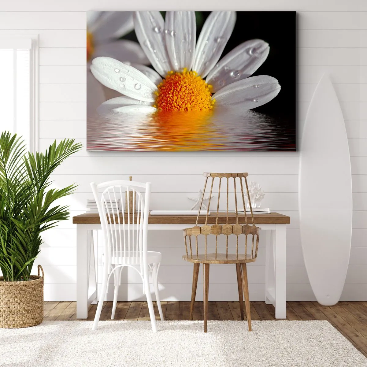 Bild auf Leinwand - Leinwandbild - Ein weißes Gänseblümchen mit Wassertropfen, eingetaucht in eine Wasserspiegelung - 70x50cm - Die aufgehende Sonne der Gänseblümchen - Moderne Wanddekoration für Wohnzimmer und Schlafzimmer ARTTOR