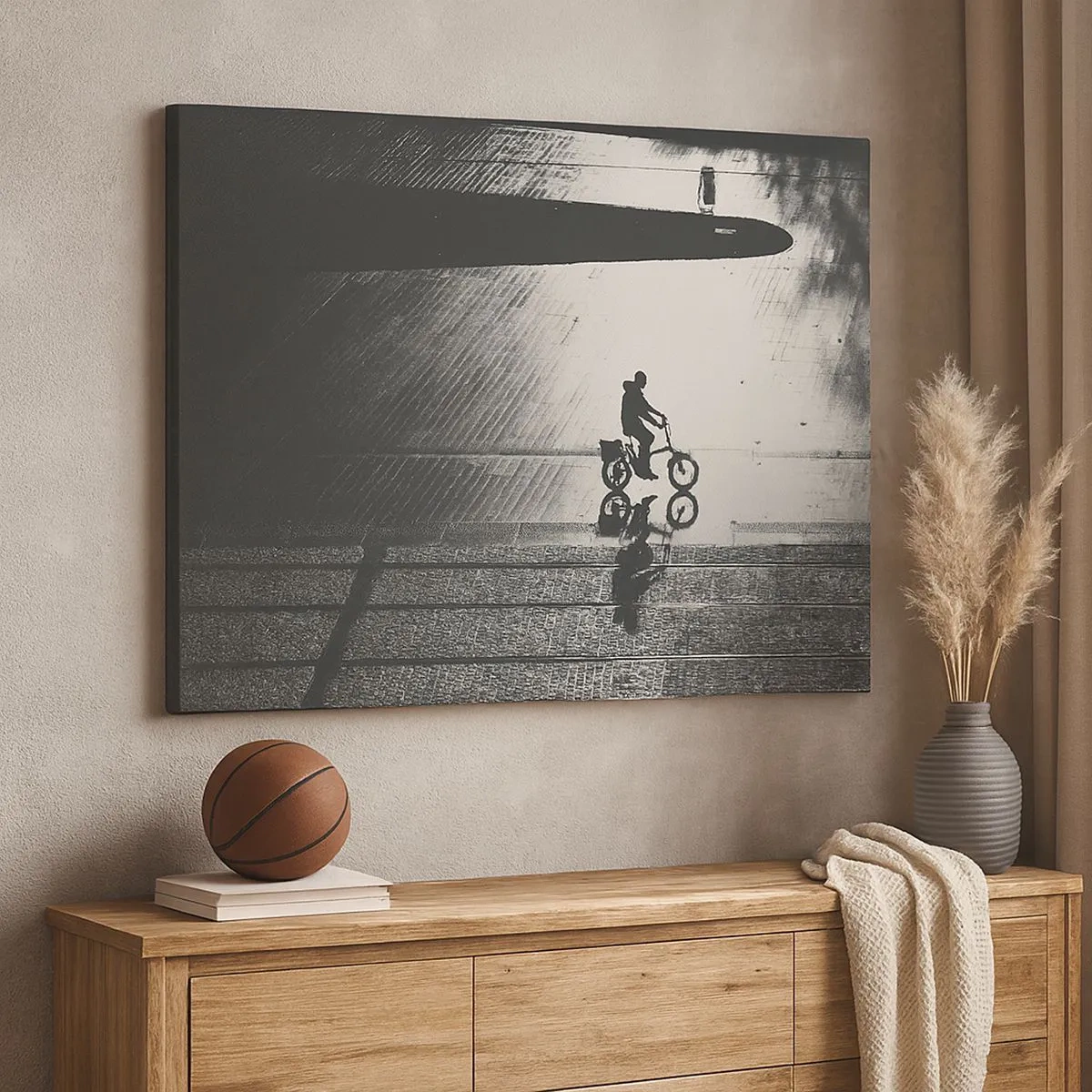 Bild auf Leinwand - Leinwandbild - Schwarz-weiße Silhouette eines Radfahrers auf einer nassen Straße - 70x50cm - Vor sich hin durch die Stadt - Moderne Wanddekoration für Wohnzimmer und Schlafzimmer ARTTOR