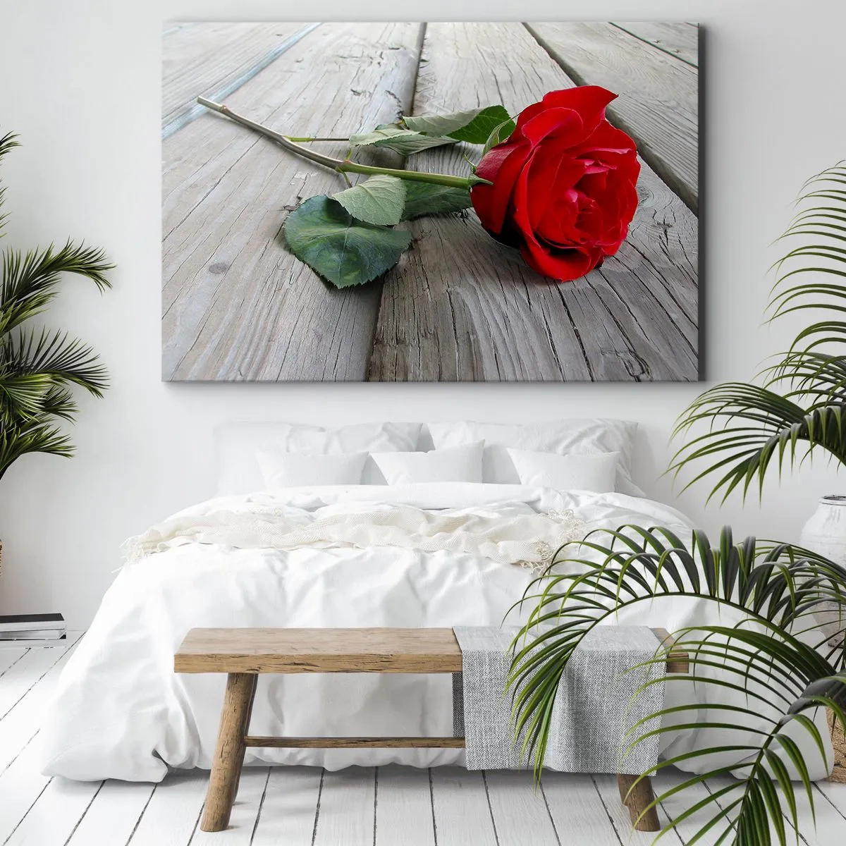 Bild auf Leinwand - Leinwandbild - Rote Rose auf einem hölzernen Hintergrund - 120x80cm - Eine Studie in Scharlachrot - Moderne Wanddekoration für Wohnzimmer und Schlafzimmer ARTTOR