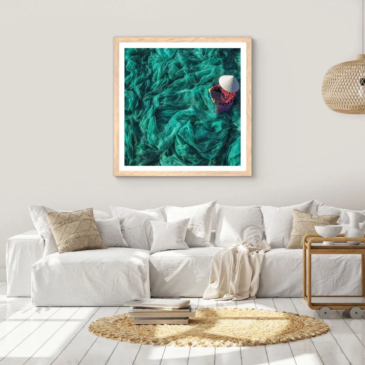 Poster in einem Rahmen aus heller Eiche - In einem Meer aus Netzen - 50x50 cm