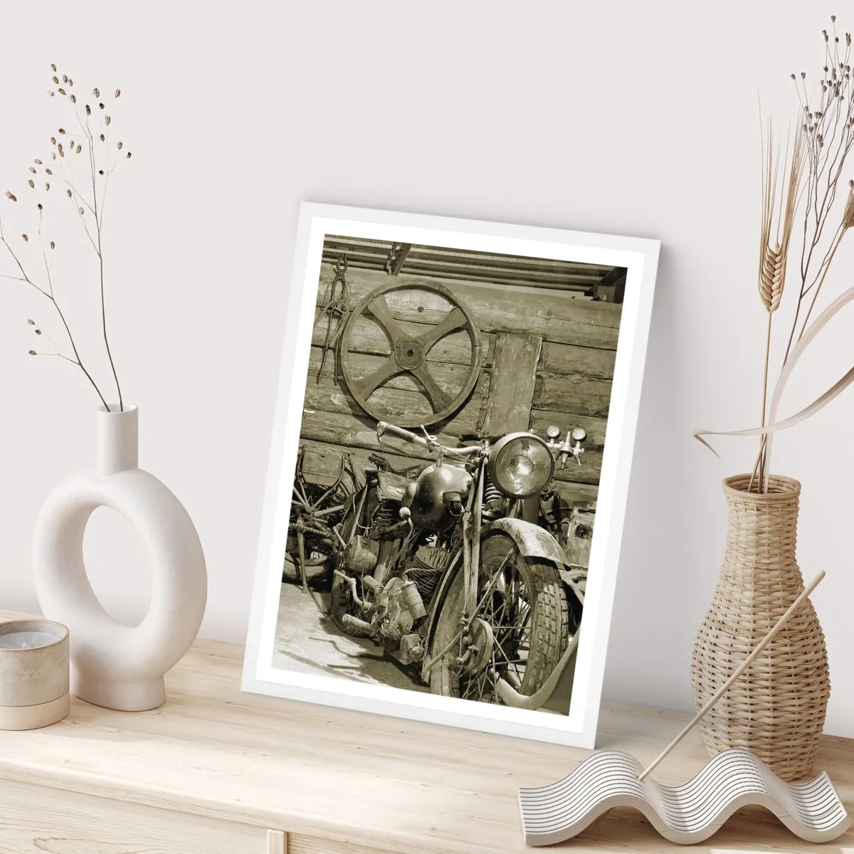 Poster in einem weißen Rahmen - Im Schuppen von Onkel Władek - 30x40 cm