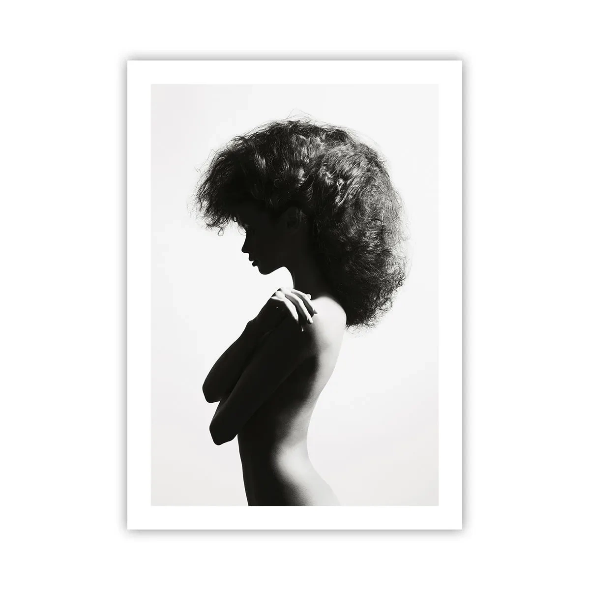 Poster - Profil einer Frau in einem eleganten Schwarz-Weiß-Foto - 50x70cm - Wie eine Blume auf einem schlanken Stiel - Moderne Wanddekoration für Wohnzimmer und Schlafzimmer ARTTOR