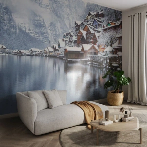 Selbstklebende Fototapete Deluxe Sticker - In winterlicher Dekoration - Landschaft, Bergsiedlung, Winter - 250x175 cm
