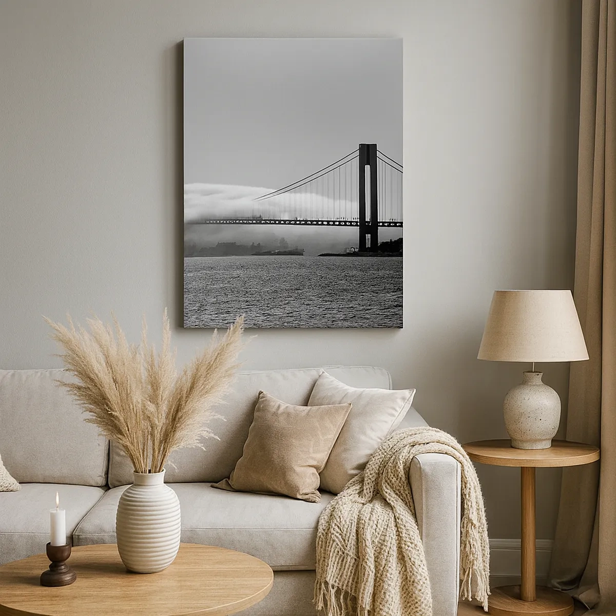 Bild auf Leinwand - Leinwandbild - Eine Brücke über Wasser, eingehüllt in Nebel in einer Schwarz-Weiß-Aufnahme - 50x70cm - Segeln durch das Goldene Tor - Moderne Wanddekoration für Wohnzimmer und Schlafzimmer ARTTOR