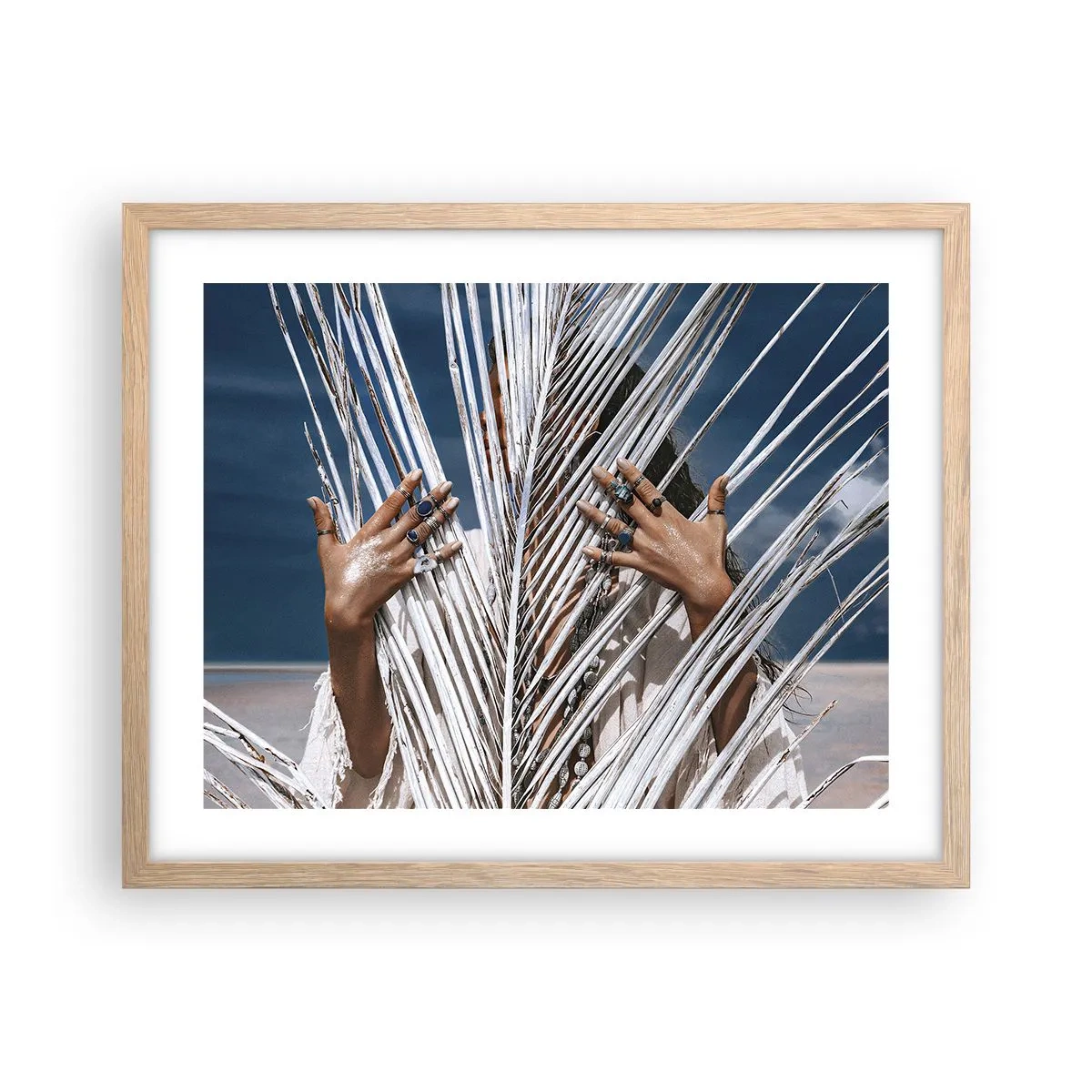 Poster in einem Rahmen aus heller Eiche - Das Mädchen des Schamanen? - 50x40 cm