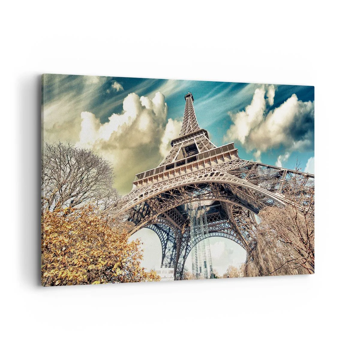 Bild auf Leinwand - Leinwandbild - Der Eiffelturm von unten in herbstlicher Kulisse - 120x80cm - Und im Herbst in Paris ... - Moderne Wanddekoration für Wohnzimmer und Schlafzimmer ARTTOR