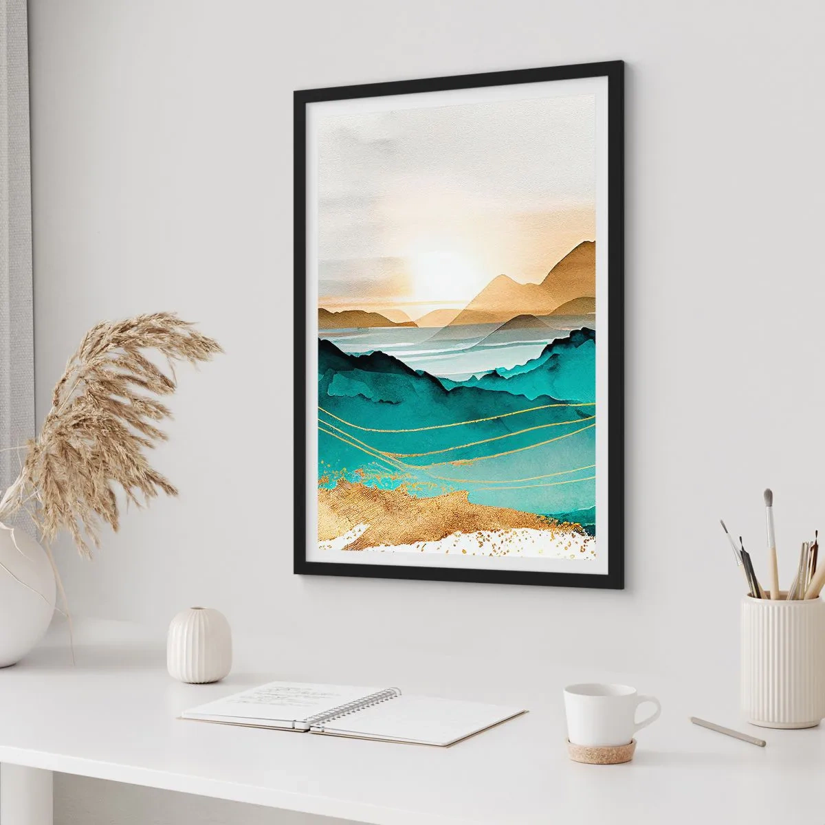 Poster in einem schwarzem Rahmen - Eine malerische Berglandschaft in Türkis- und Goldtönen - 50x70cm - Am Rande der Abstraktion – Landschaft - Moderne Wanddekoration für Wohnzimmer und Schlafzimmer ARTTOR