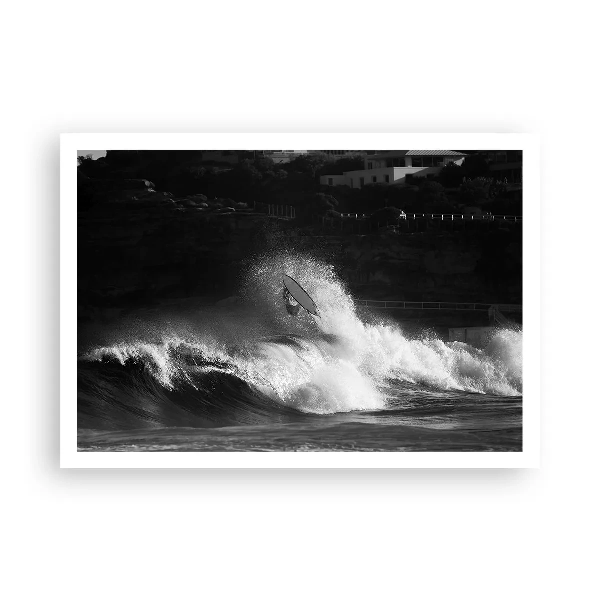 Poster - Ein Surfer, der eine Welle reitet, in Monochrom - 100x70cm - Herausforderung angenommen! - Moderne Wanddekoration für Wohnzimmer und Schlafzimmer ARTTOR