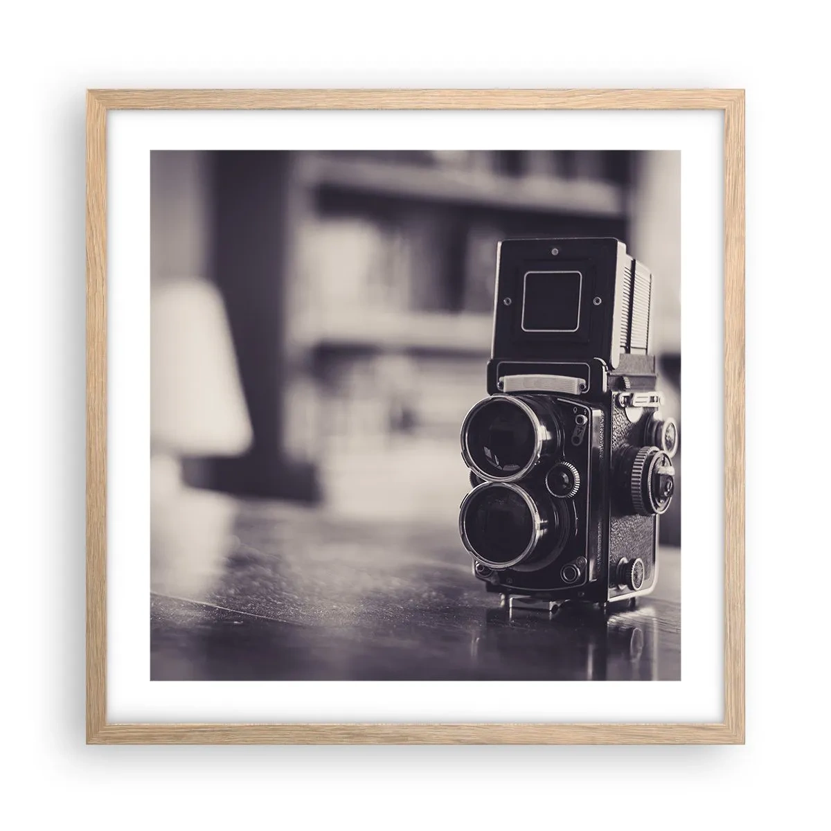 Poster in einem Rahmen aus heller Eiche - Zauber alter Fotografie - 50x50 cm