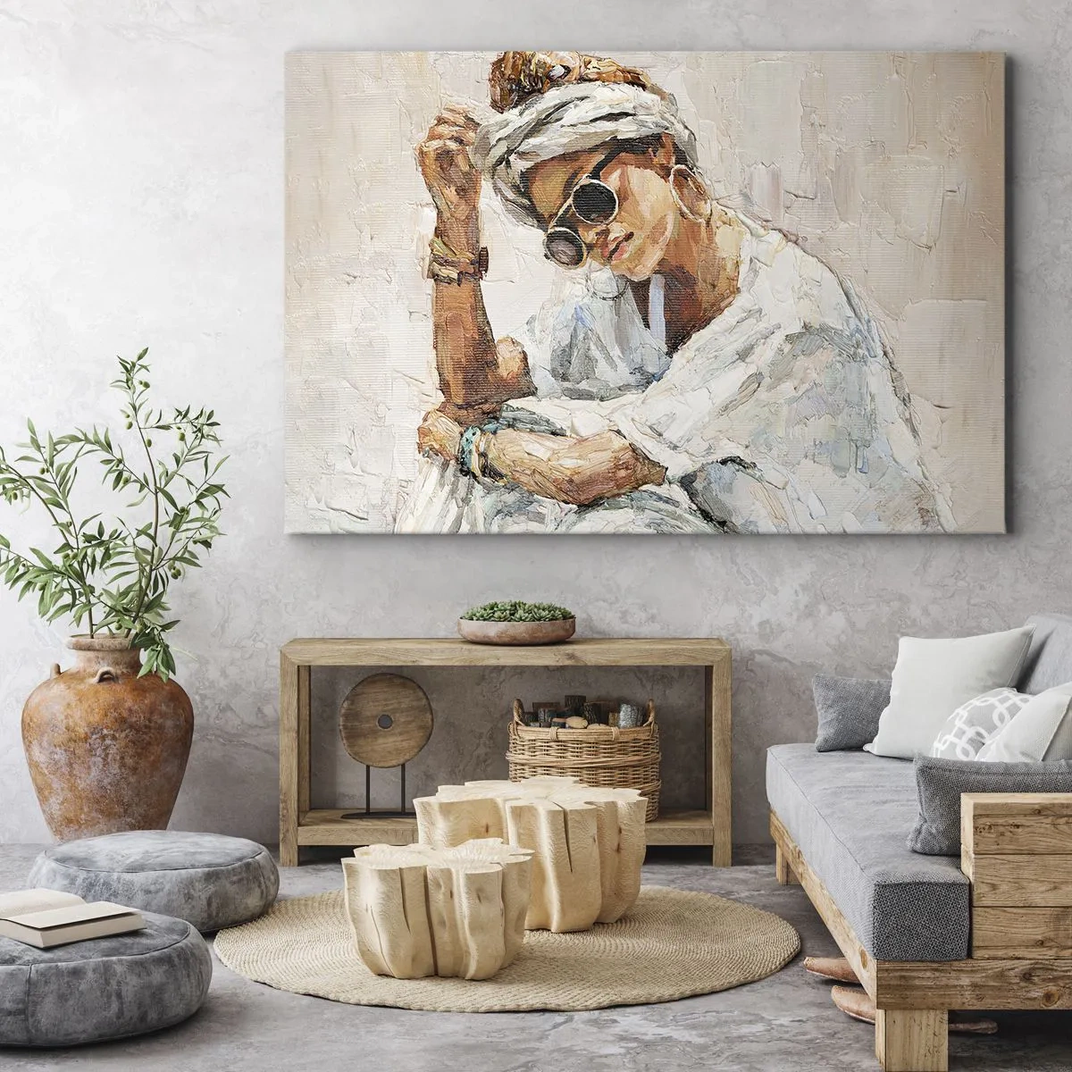 Bild auf Leinwand - Leinwandbild - Porträt einer Frau mit Sonnenbrille vor einer hellen Wand - 120x80cm - Porträt in voller Sonne - Moderne Wanddekoration für Wohnzimmer und Schlafzimmer ARTTOR