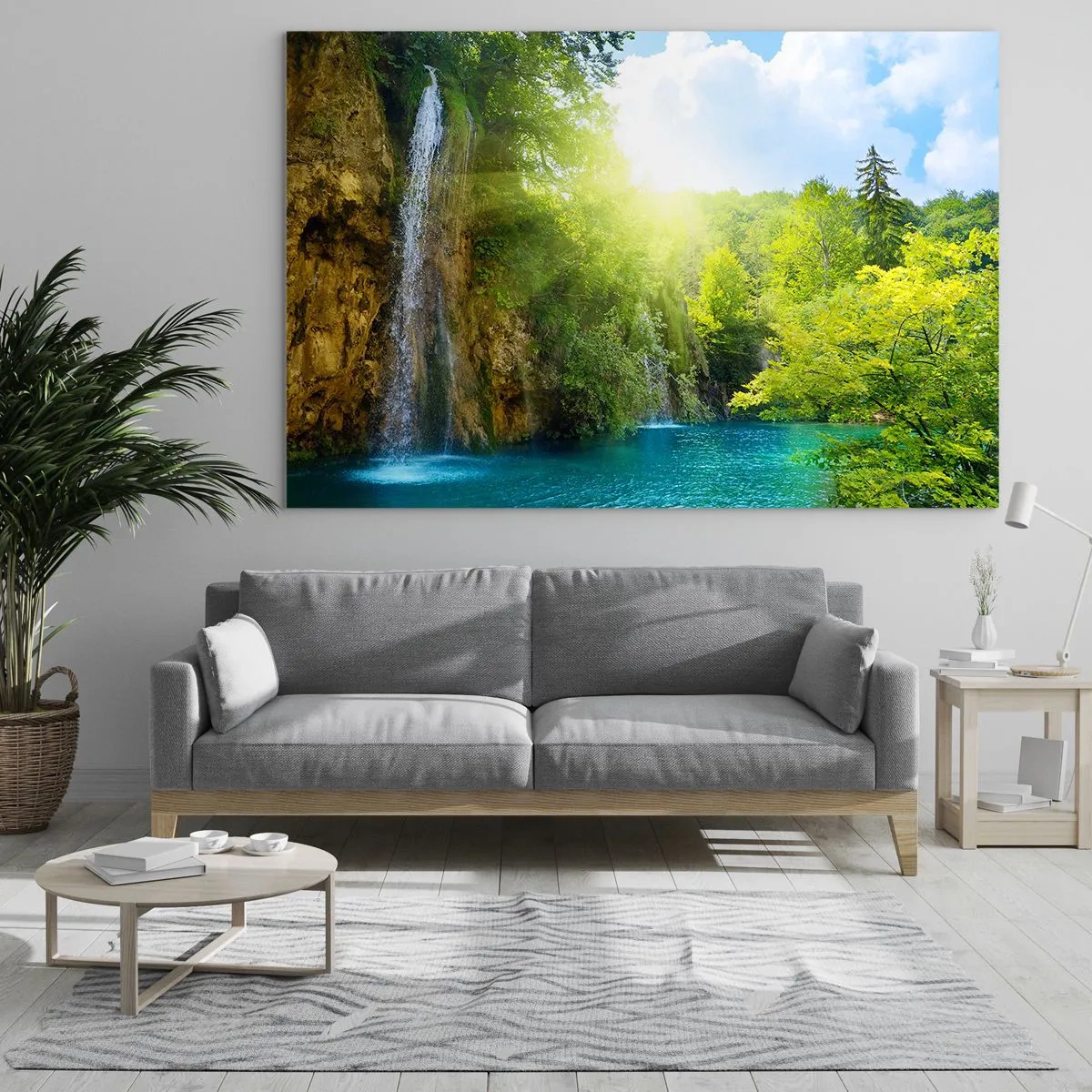 Glasbild - Bild auf glas - Ein Wasserfall, der in einen blauen See fließt, umgeben von Grün - 70x50cm - Es muss Eden sein - Moderne Wanddekoration für Wohnzimmer und Schlafzimmer ARTTOR