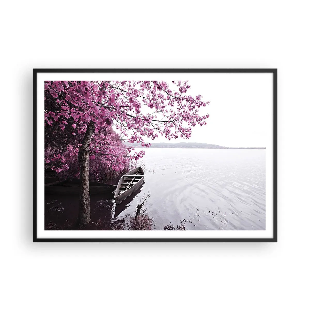 Poster in einem schwarzem Rahmen - Ein Boot am Ufer eines Sees zwischen rosa Bäumen - 100x70cm - In rosa Stille - Moderne Wanddekoration für Wohnzimmer und Schlafzimmer ARTTOR