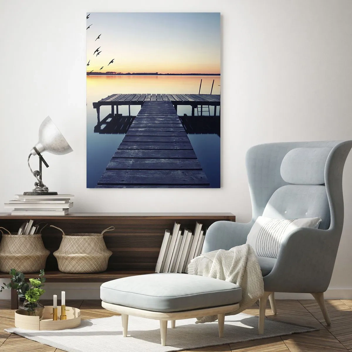 Glasbild - Bild auf glas - Holzsteg auf einem See bei Sonnenaufgang mit Vögeln - 70x100cm - Das war ein guter Tag - Moderne Wanddekoration für Wohnzimmer und Schlafzimmer ARTTOR