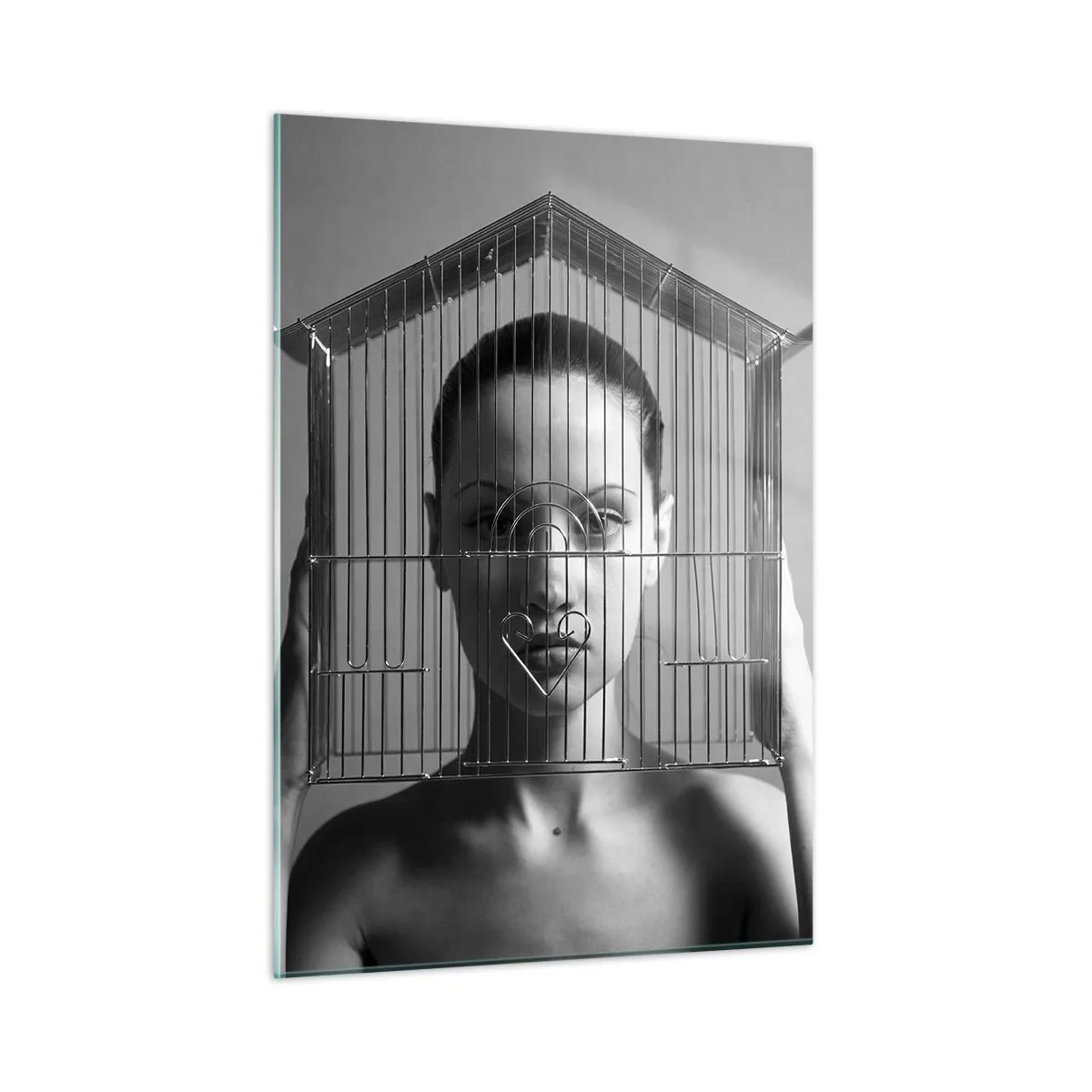 Glasbild - Bild auf glas - Frau mit einem hausförmigen Käfig im Gesicht in Schwarzweiß - 50x70cm - Ein leicht surreales Portrait - Moderne Wanddekoration für Wohnzimmer und Schlafzimmer ARTTOR