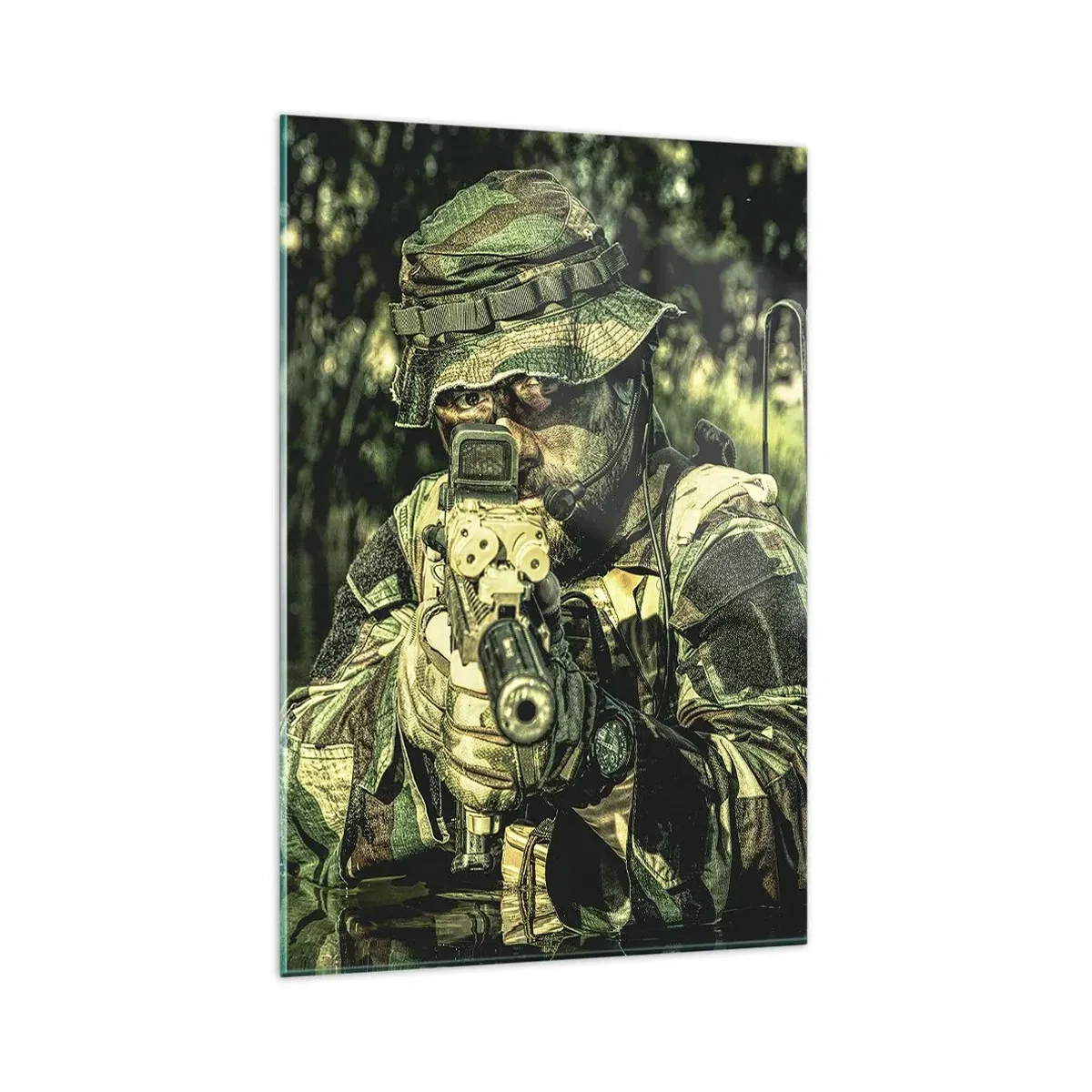 Glasbild - Bild auf glas - Ein Soldat in Tarnkleidung zielt durch das Wasser. - 80x120cm - Das Beste vom Besten - Moderne Wanddekoration für Wohnzimmer und Schlafzimmer ARTTOR