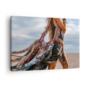 Bild auf Leinwand - Leinwandbild - Eine Frau im Boho-Stil mit Feder- und Schmuckdetails - 70x50cm - Das Mädchen des Schamanen - Moderne Wanddekoration für Wohnzimmer und Schlafzimmer ARTTOR