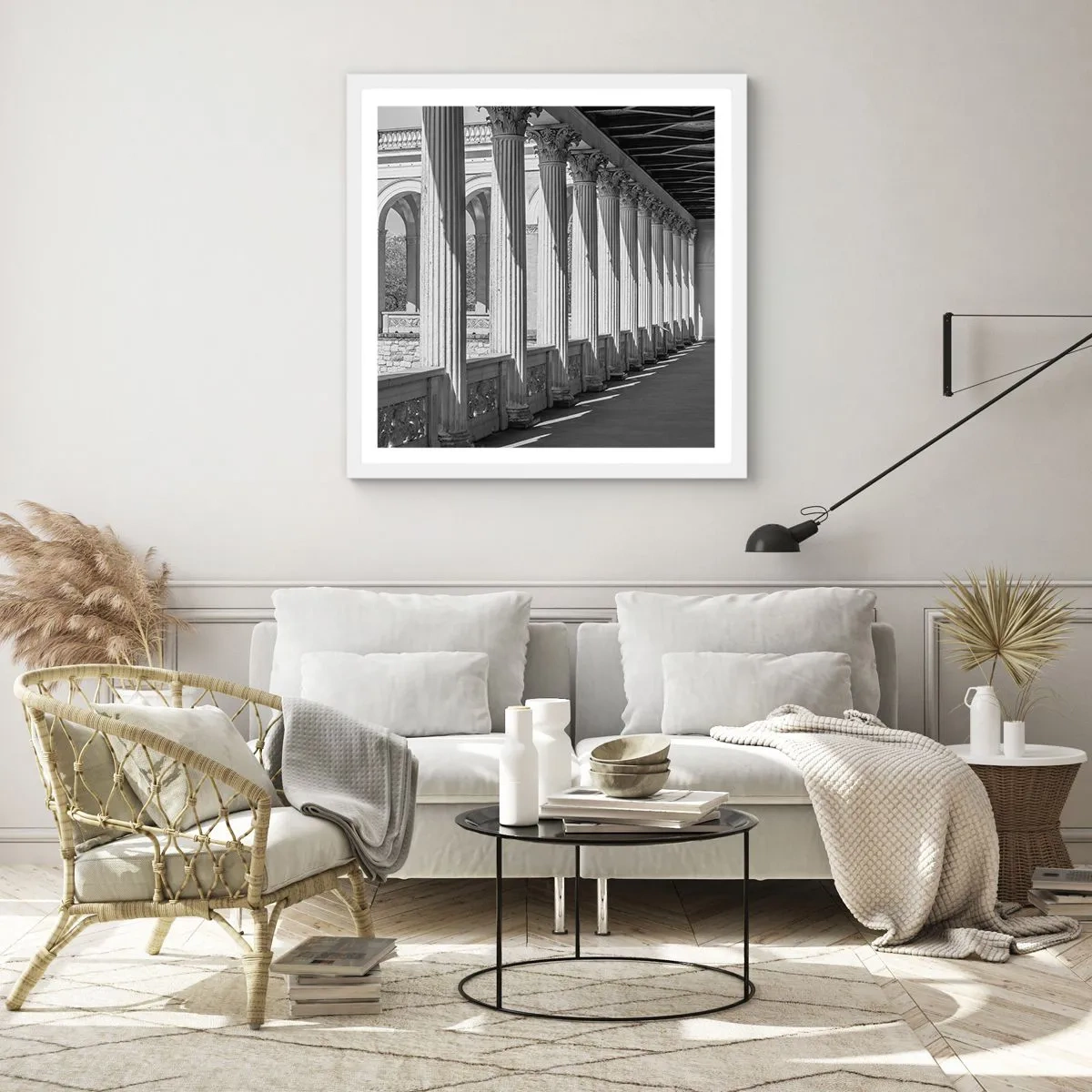 Poster in einem weißen Rahmen - Sonnige Arkade - 60x60 cm