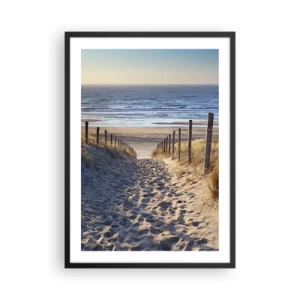Poster in einem schwarzem Rahmen - Weg durch die Dünen zum Strand bei Sonnenuntergang - 50x70cm - Das Rauschen des Meeres, der Gesang der Vögel, ein wilder Strand im Gras ... - Moderne Wanddekoration für Wohnzimmer und Schlafzimmer ARTTOR