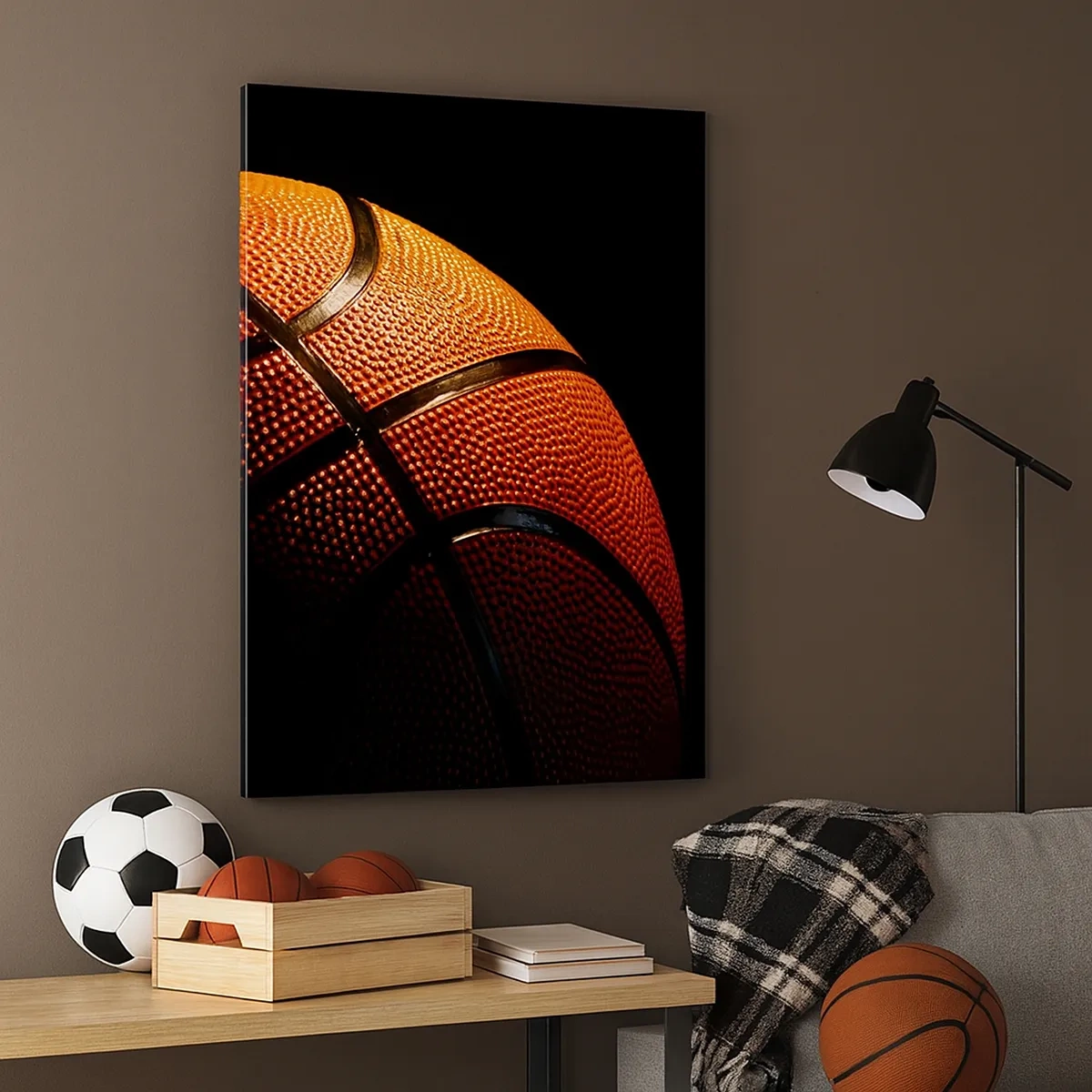 Bild auf Leinwand - Leinwandbild - Nahaufnahme eines Basketballs vor schwarzem Hintergrund - 50x70cm - Schön wie ein Planet - Moderne Wanddekoration für Wohnzimmer und Schlafzimmer ARTTOR