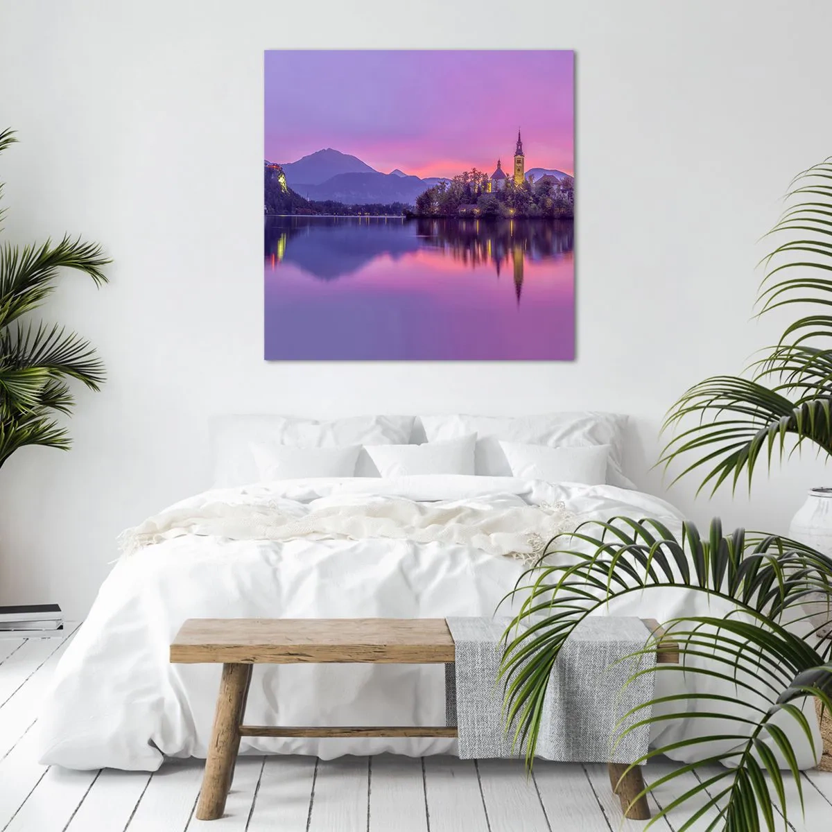 Bild auf Leinwand - Leinwandbild - Eine märchenhafte Insel in der Abenddämmerung - 70x70 cm