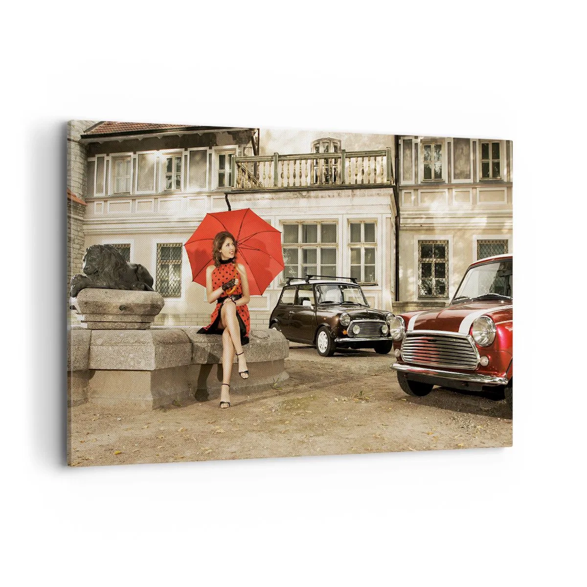 Bild auf Leinwand - Leinwandbild - Frau mit rotem Regenschirm bei Oldtimern - 120x80cm - Eine sentimentale Minireise - Moderne Wanddekoration für Wohnzimmer und Schlafzimmer ARTTOR
