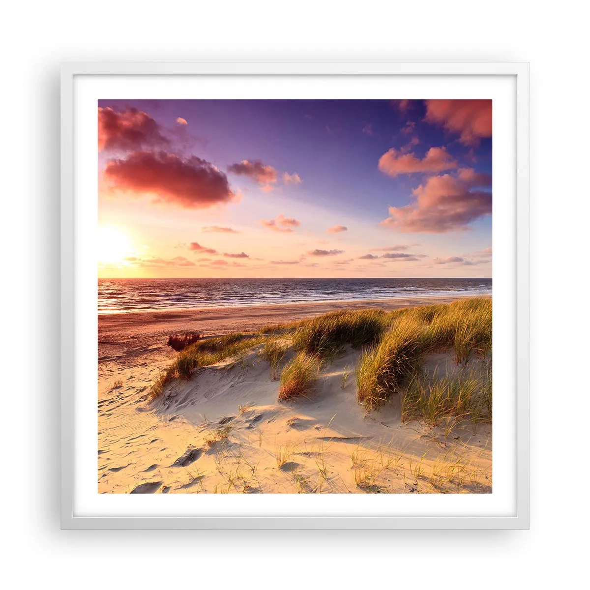 Poster in einem weißen Rahmen - Die Luft riecht schon im Sommer - 60x60 cm