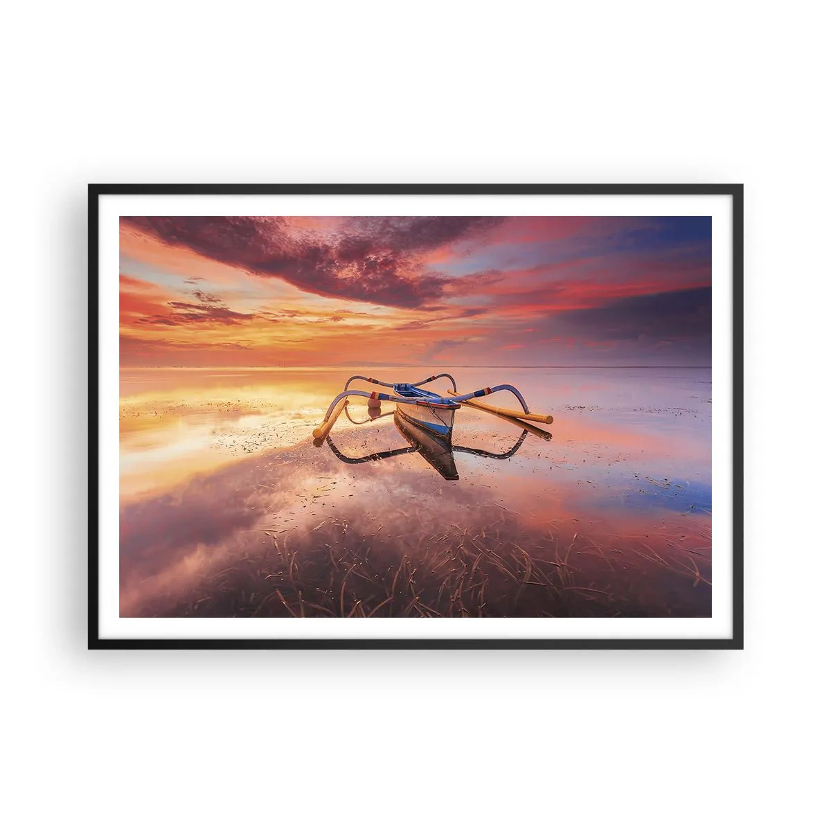Poster in einem schwarzem Rahmen - Ein Boot auf ruhigem Wasser bei Sonnenuntergang - 100x70cm - Die Ruhe eines tropischen Abends - Moderne Wanddekoration für Wohnzimmer und Schlafzimmer ARTTOR
