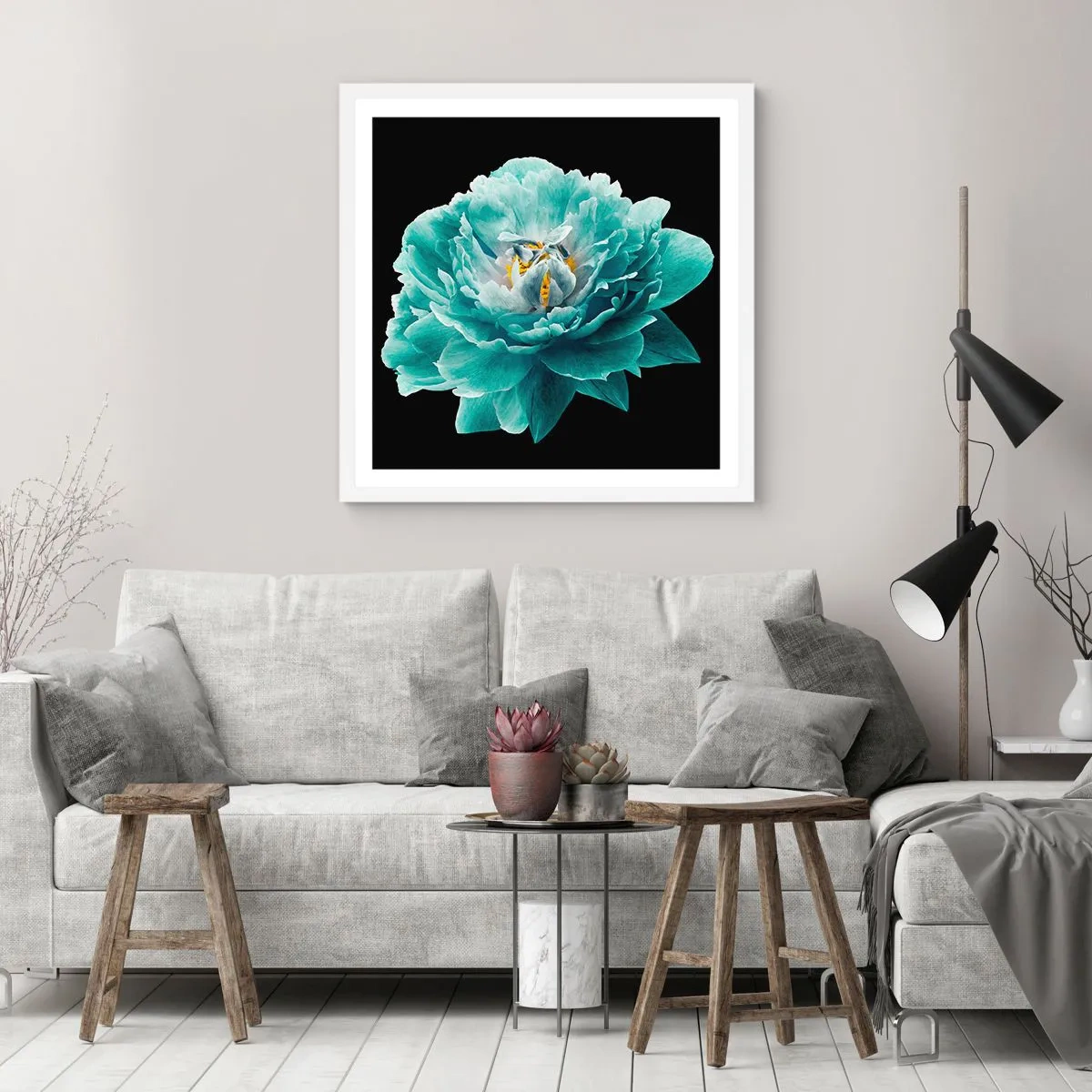 Poster in einem weißen Rahmen - Blaue und goldene Blütenblätter - 30x30 cm