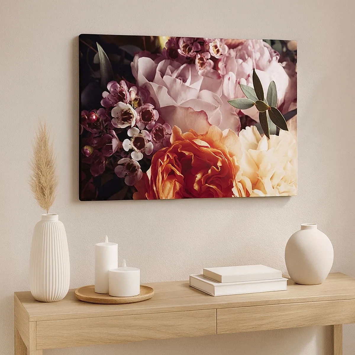 Bild auf Leinwand - Leinwandbild - Eine Nahaufnahme einer farbenfrohen Blumenkomposition - 70x50cm - Eingehüllt in Schönheit - Moderne Wanddekoration für Wohnzimmer und Schlafzimmer ARTTOR