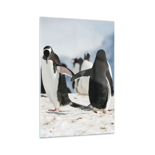 Glasbild - Bild auf glas - Eine Gruppe Pinguine im Schnee in einer antarktischen Landschaft - 70x100cm - Tanzen im Schnee - Moderne Wanddekoration für Wohnzimmer und Schlafzimmer ARTTOR