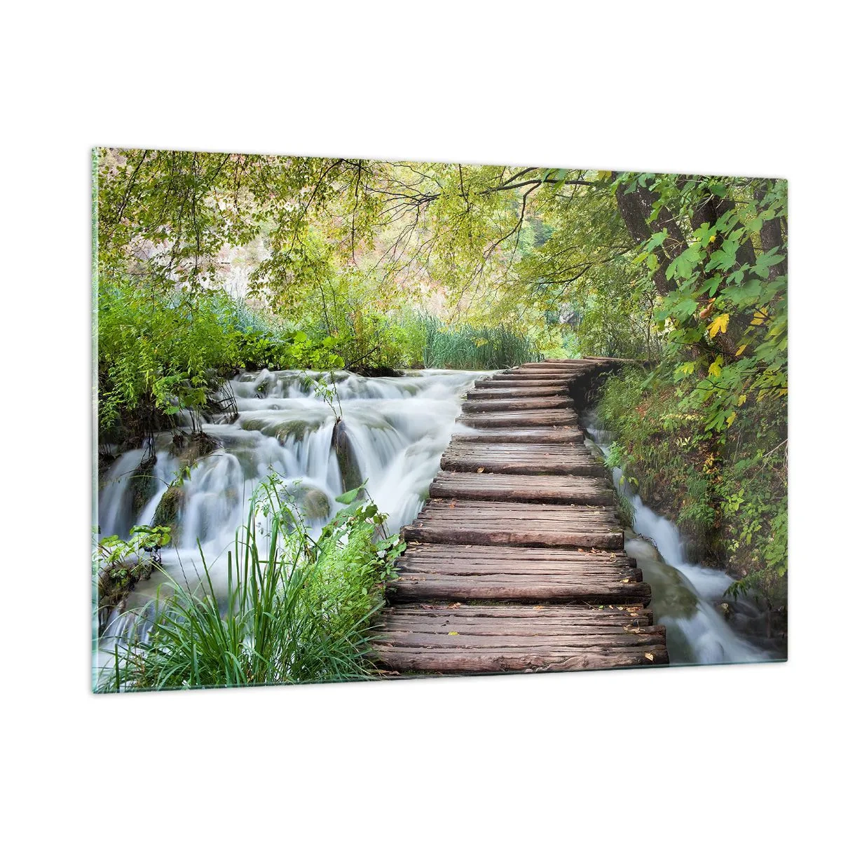 Glasbild - Bild auf glas - Eine Brücke im Wald über einen Bach - 120x80cm - Das Wasser ist überhaupt nicht ruhig - Moderne Wanddekoration für Wohnzimmer und Schlafzimmer ARTTOR