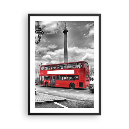 Poster in einem schwarzem Rahmen - Ein roter Bus vor einer schwarz-weißen Stadtkulisse - 50x70cm - Der wahre Blutkreislauf der Stadt - Moderne Wanddekoration für Wohnzimmer und Schlafzimmer ARTTOR