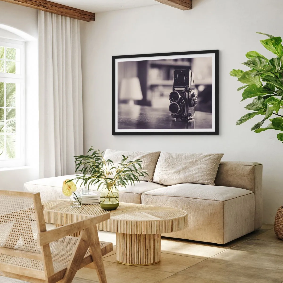 Poster in einem schwarzem Rahmen - Antike Kamera in Schwarz und Weiß - 100x70cm - Zauber alter Fotografie - Moderne Wanddekoration für Wohnzimmer und Schlafzimmer ARTTOR