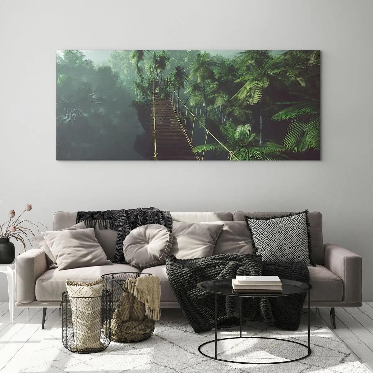 Glasbild - Bild auf glas - Eine Hängebrücke in einem tropischen Wald, umgeben von Nebel. - 120x50cm - Über der Brandung des Grüns - Moderne Wanddekoration für Wohnzimmer und Schlafzimmer ARTTOR