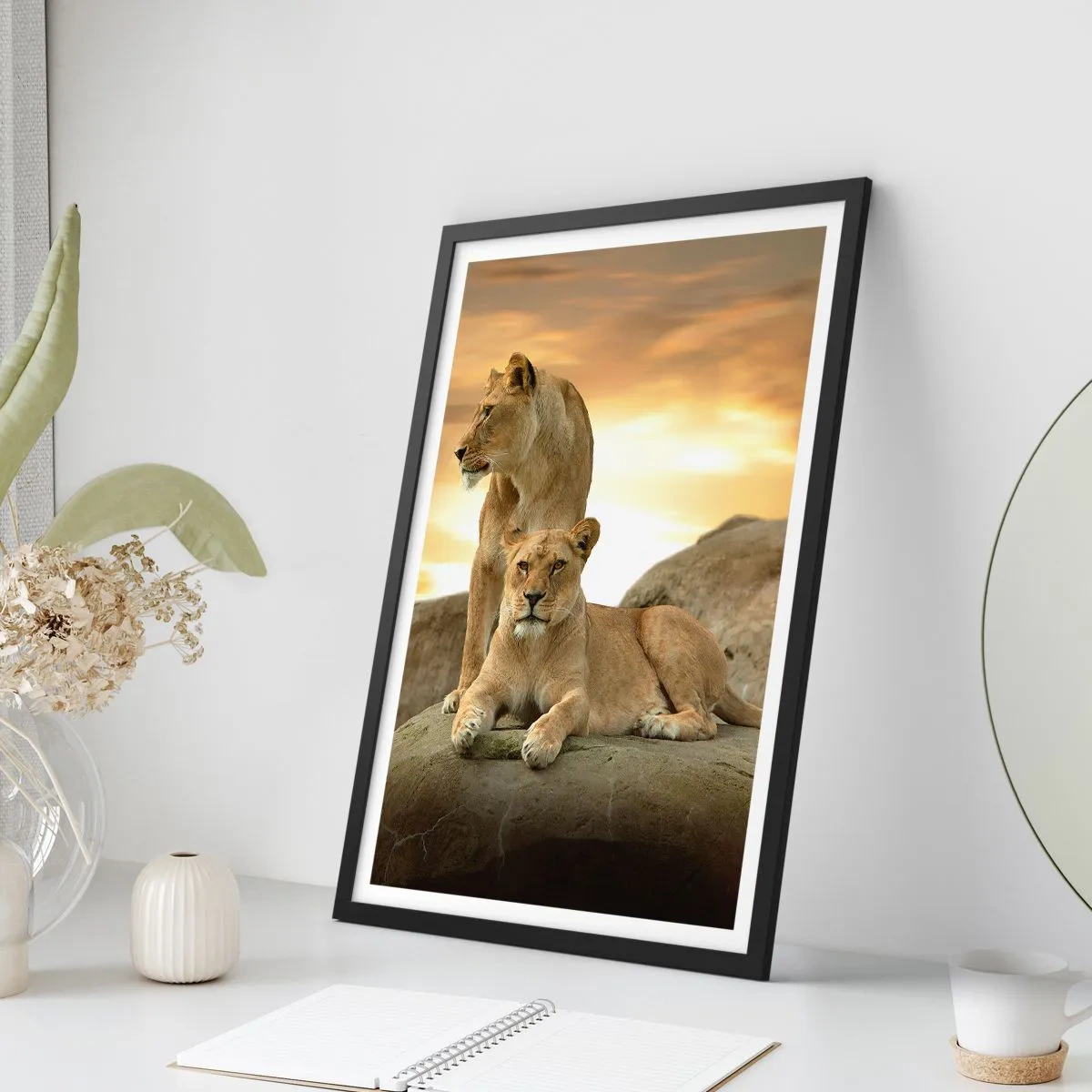 Poster in einem schwarzem Rahmen - Königliche Majestät - 40x50 cm