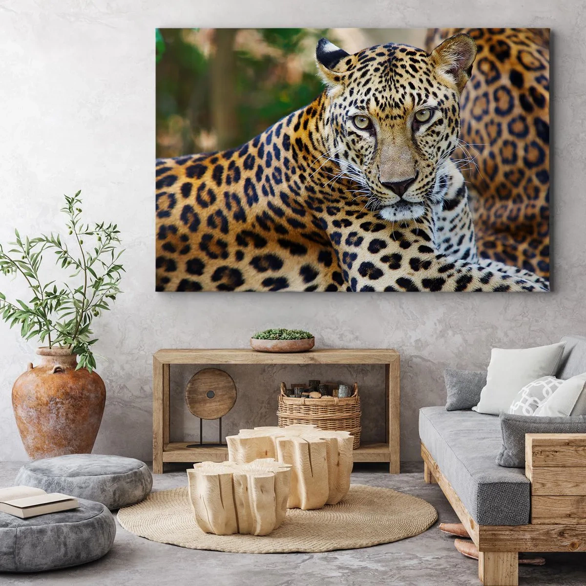 Bild auf Leinwand - Leinwandbild - Jaguar ruht in natürlicher Umgebung vor grünem Hintergrund. - 70x50cm - Wild und ruhig - Moderne Wanddekoration für Wohnzimmer und Schlafzimmer ARTTOR