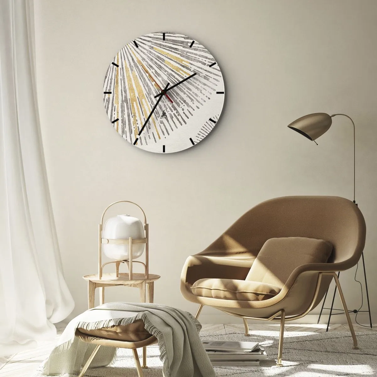 Wanduhr - Glasuhr - Strahlende Linien in Gold und Grau auf hellem Hintergrund - 30x30cm - Schönheit des Strahls - Moderne Wanddekoration für Wohnzimmer, Küche und Schlafzimmer ARTTOR