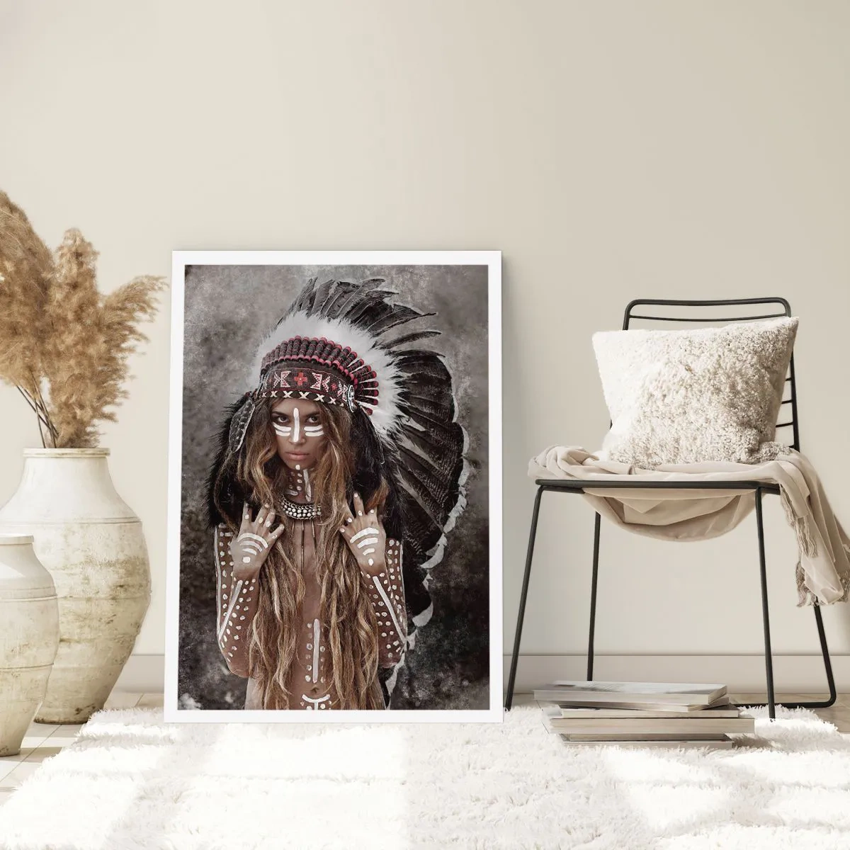 Poster - Eine Frau mit Federkopfschmuck und weißer Körperbemalung - 50x70cm - Das Geheimnis der Stärke des Stammes - Moderne Wanddekoration für Wohnzimmer und Schlafzimmer ARTTOR