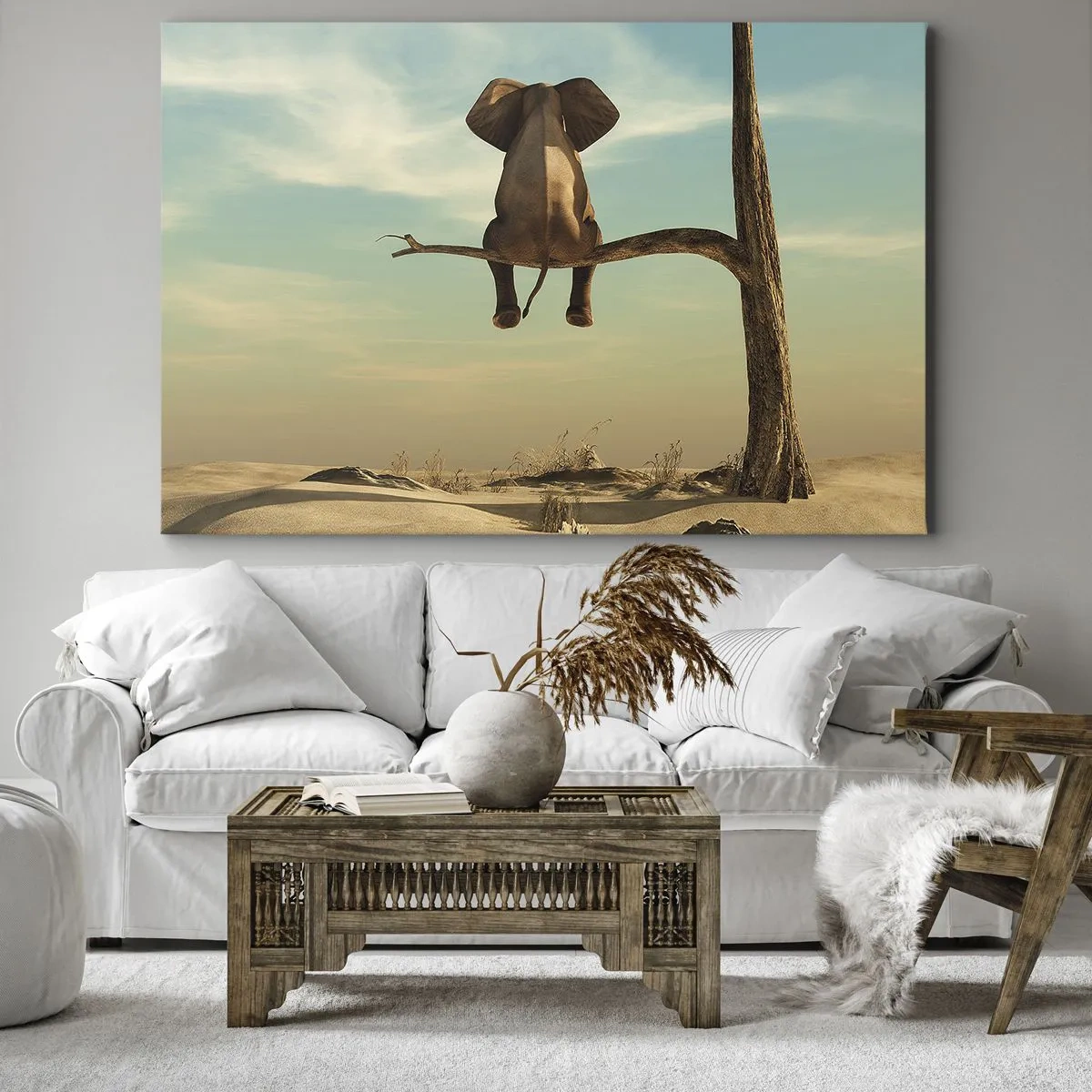 Bild auf Leinwand - Leinwandbild - Ein Elefant sitzt auf einem Ast und blickt auf eine Wüstenlandschaft - 70x50cm - Neuer Blickwinkel - Moderne Wanddekoration für Wohnzimmer und Schlafzimmer ARTTOR