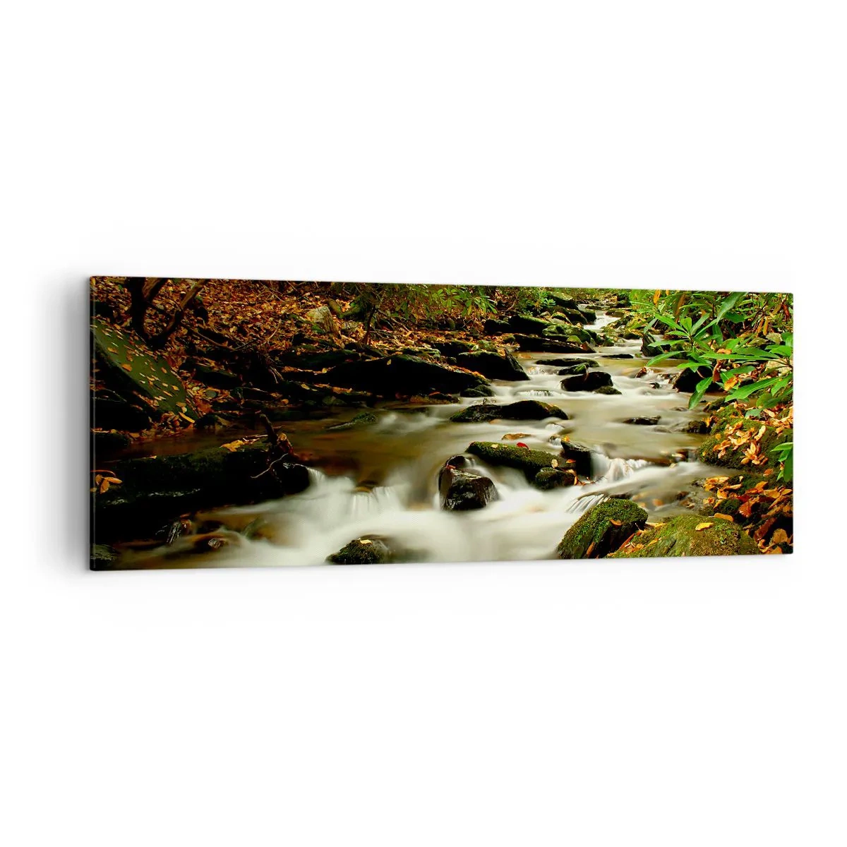 Bild auf Leinwand - Leinwandbild - Ein Waldbach, der zwischen Steinen fließt, umgeben von Grün - 140x50cm - Wie flüssiges Silber - Moderne Wanddekoration für Wohnzimmer und Schlafzimmer ARTTOR